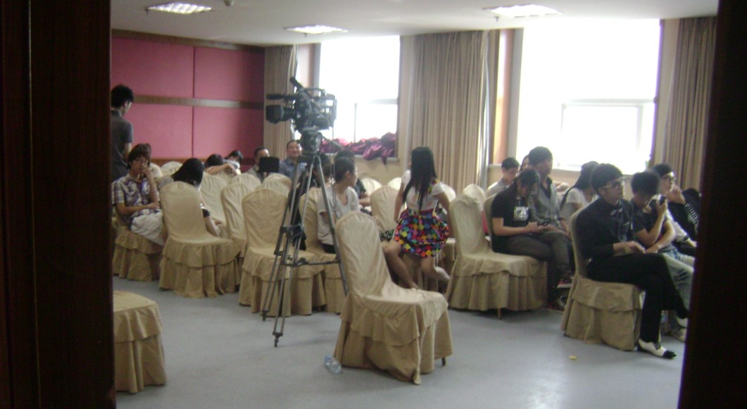 QQ截图20110430221430.jpg