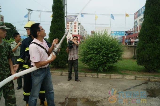 QQ截图20110727084619.jpg