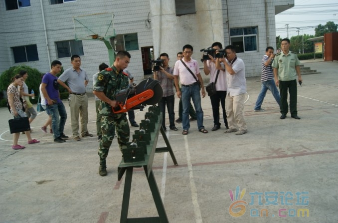 QQ截图20110727084906.jpg