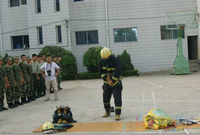 QQ截图20110727084943.jpg