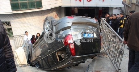 QQ截图20121120075529.jpg