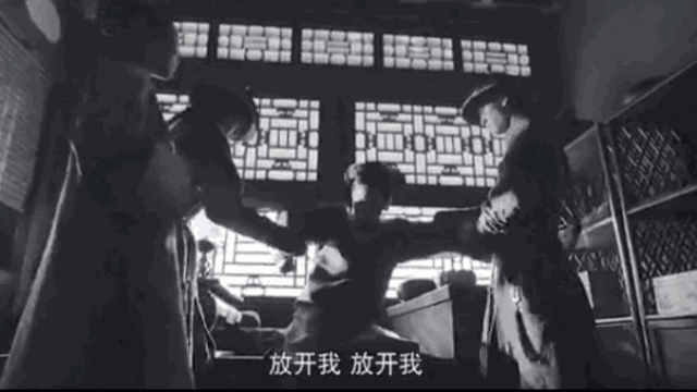 11Ej-hinpmnr8717873.gif