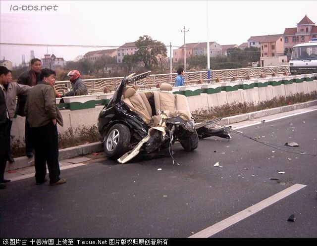 vROAI7RZ.jpg