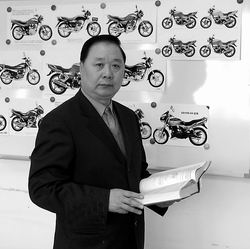 白景升先生近照.jpg
