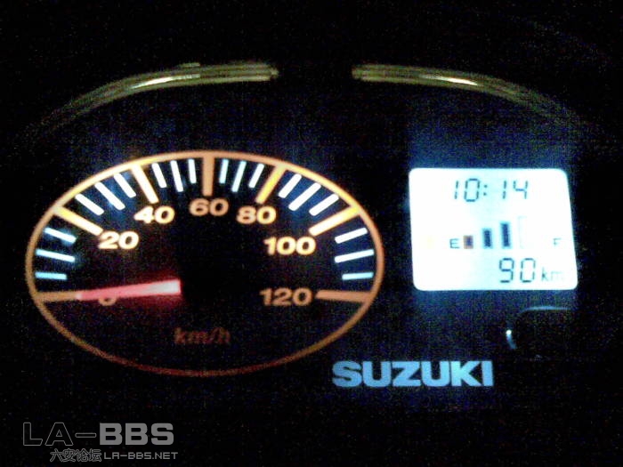 液晶仪表.jpg